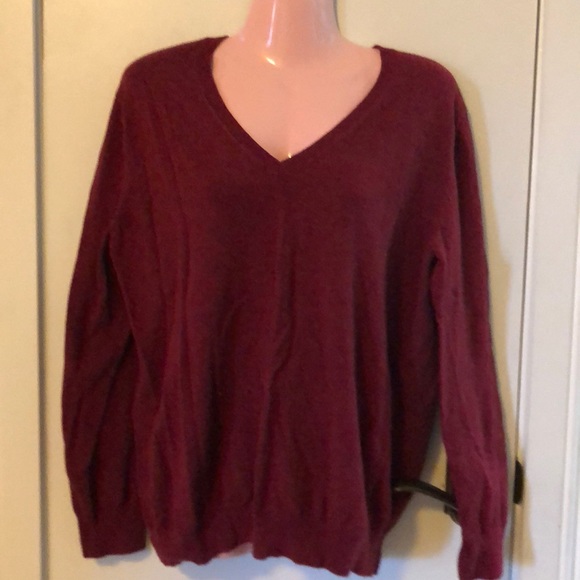 Joe Fresh size Lg burgundy sweater - Picture 2 of 5